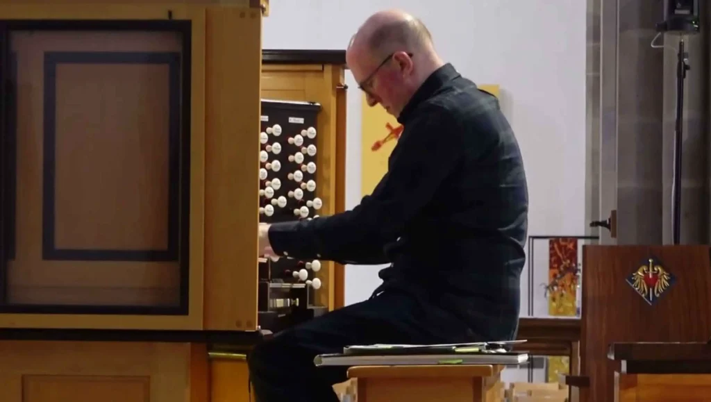 laurence-caldecote-organ-concert