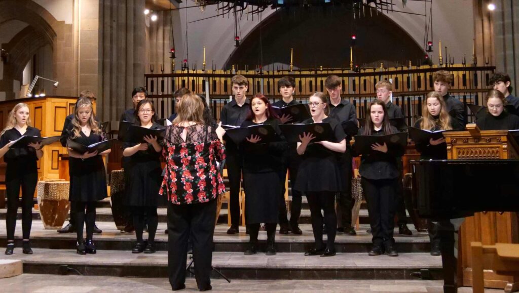 youth-choir-summer-concert