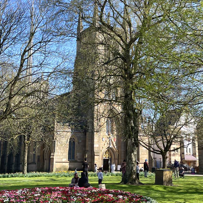 summer-visit-blackburn-cathedral