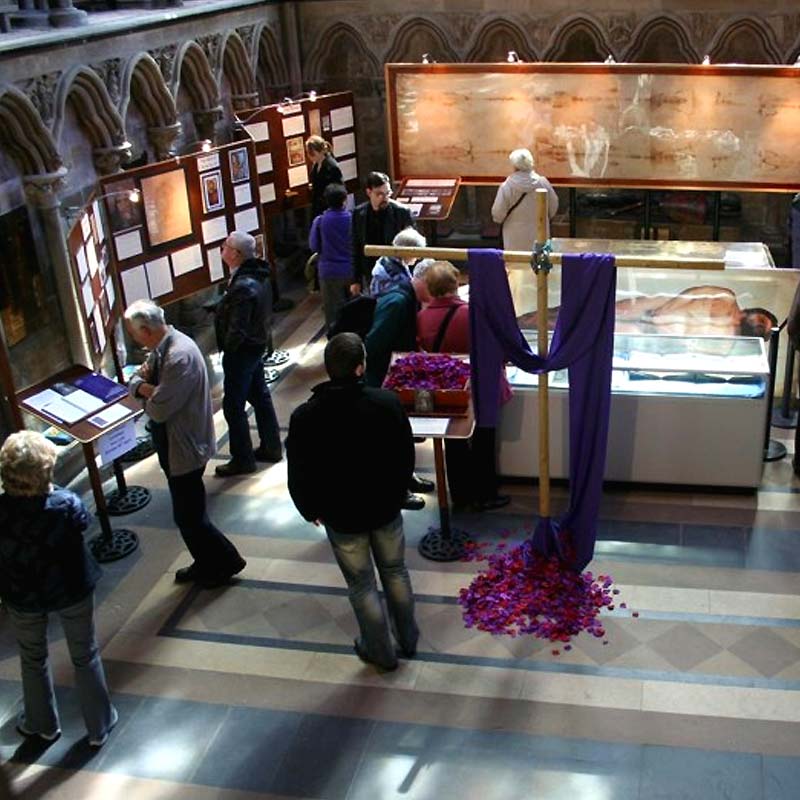 turin-shroud-exhibition-blackburn-cathedral