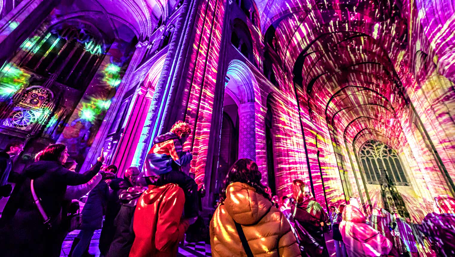 space-luxmuralis-blackburn-cathedral